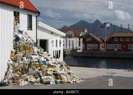 Tas de journaux à Svolvær, Austvågøy, Lofoten, Nordland, Norvège, Scandinavie, Europe Banque D'Images