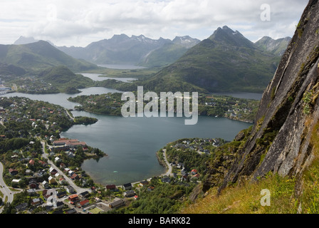 Svolvær (vue à partir du chemin de la chèvre), Austvågøy Svolvær Lofoten, Nordland, Norvège, Scandinavie, Europe Banque D'Images