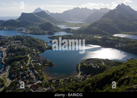 Svolvær (vue à partir du chemin de la chèvre), Austvågøy Svolvær Lofoten, Nordland, Norvège, Scandinavie, Europe Banque D'Images