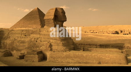 Sphinx, les grandes pyramides de Gizeh, Egypte, Cario Banque D'Images