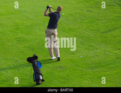 Golfeur en action Banque D'Images