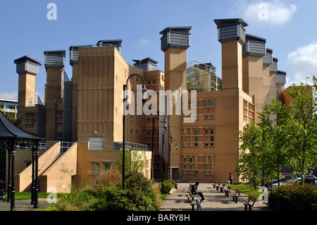 L'Université de Coventry Lanchester Library building, Coventry, Angleterre, RU Banque D'Images