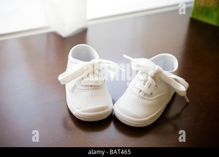Paire de chaussures de bébé Banque D'Images