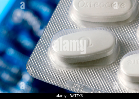 Comprimés de calcium dans un blister. Banque D'Images