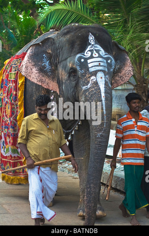 Décoré d'un éléphant à l'Hindou à Madurai, Tamil Nadu, Inde Banque D'Images