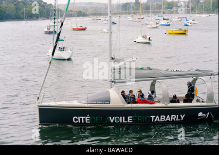 Navigation à bord d'un Kaidoz 31,Cité de la voile Eric Tabarly cité de la voile le port de Lorient Morbihan Bretagne France Bretagne Banque D'Images