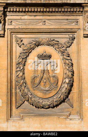 Les insignes royaux sur la porte du Palais - Place des Palais, Bruxelles, Belgique Banque D'Images