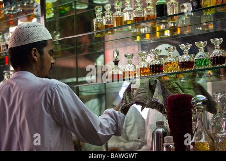 Al Hayat Perfume Shop à Mumbai Inde Banque D'Images