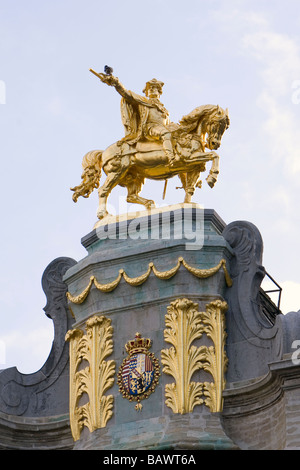 Statue de Charles de Lorraine sur le bâtiment de la Guilde des brasseurs ou Maison des brasseurs - Grand-place , Bruxelles , Belgique Banque D'Images