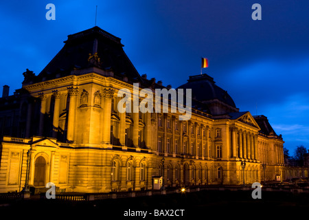 Le Palais Royal (Place des Palais ) dans la nuit - Bruxelles , Belgique Banque D'Images