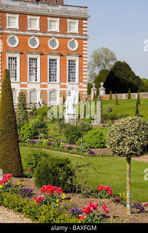 Le jardin privé Hampton Court Palace Hampton Court Londres Angleterre Banque D'Images