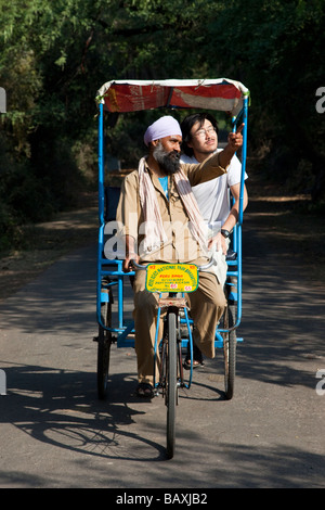 Guide touristique et dans le refuge d'oiseaux de Bharatpur Keoladeo en Inde Banque D'Images