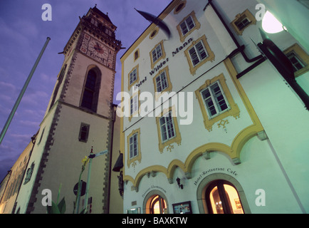 Hotel Wilder Mann et mairie, Passau, Thuringe, Bavière, Allemagne Banque D'Images