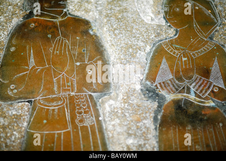 Les laitons médiévale de laine marchands dans l'église de laine de St-Pierre et St.Paul, Northleach, Gloucestershire, Royaume-Uni Banque D'Images