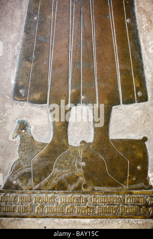 Les laitons médiévale de laine marchands dans l'église de laine de St-Pierre et St.Paul, Northleach, Gloucestershire, Royaume-Uni Banque D'Images