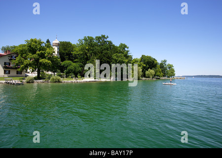 Au vue du Lac de Starnberg, Thomaplatz à Tutzing, Bavière, Allemagne Banque D'Images