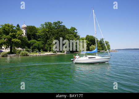 Bateau à voile sur le lac de Starnberg, Tutzing, Bavière, Allemagne Banque D'Images