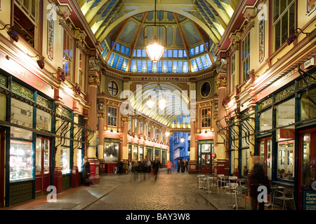 Leadenhall Market, construction en fonte victorienne, Londres, Angleterre, Europe Banque D'Images