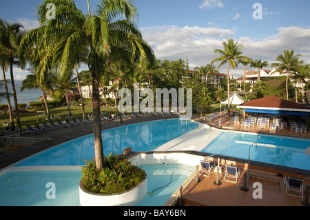 Piscine dans un hôtel, Basse-Terre, Guadeloupe Banque D'Images