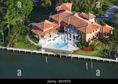 Maisons de luxe dans la région de Coral Gables, Miami, Floride, États-Unis d'Amérique, USA Banque D'Images