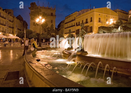 Turia Fountain Plaza de la Virgen, Valencia, Espagne Banque D'Images