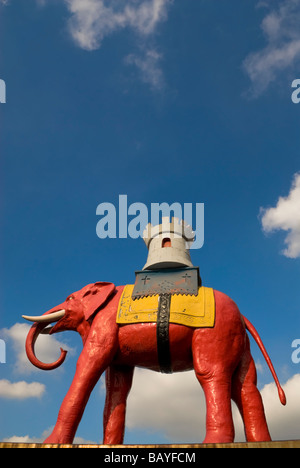 L'éléphant à Elephant and Castle, London, SE1 Banque D'Images