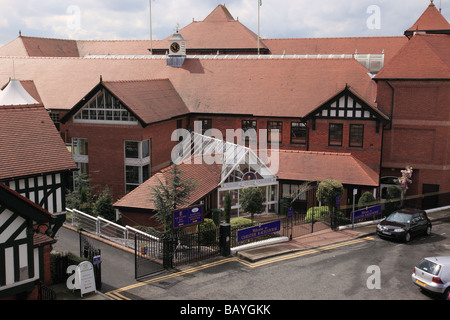 Entrée de l'hippodrome de Chester, Roodee Race course, Chester, Cheshire, Angleterre, ROYAUME-UNI Banque D'Images