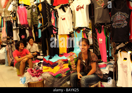 Shopping pratunam Bangkok Thaïlande phetburi thanon Banque D'Images