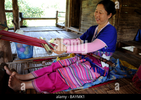 Les femmes Akha maeram village tribal près de Chiang Mai Thaïlande Banque D'Images