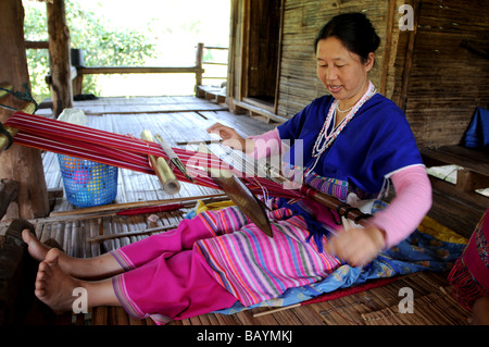 Les femmes Akha maeram village tribal près de Chiang Mai Thaïlande Banque D'Images