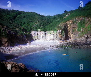 Vue pittoresque de la baie sur la côte sud-ouest de l'île Banque D'Images