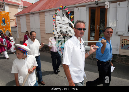 La masse des marins et la bénédiction de la mer Saint Barthelemy Gustavia Procession Jour Banque D'Images