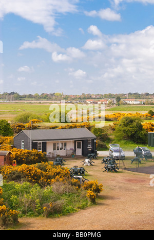 Vue de Southwold tennis club à l'extérieur, vers Walberswick, à Southwold, Suffolk, UK Banque D'Images