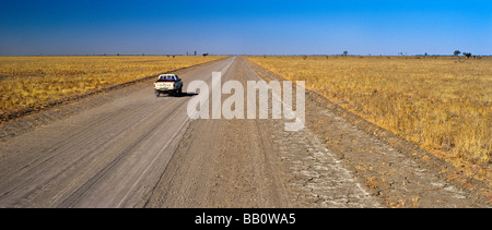 L'autoroute outback Queensland, Australie Banque D'Images