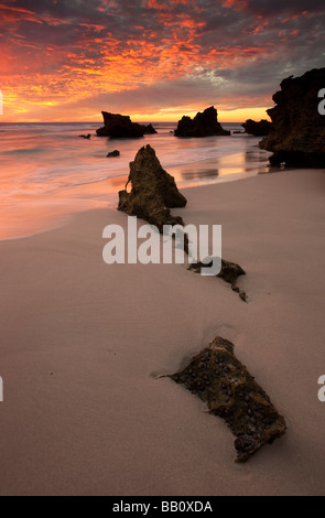 Coucher du soleil à Trigg Beach à Perth, Australie occidentale Banque D'Images