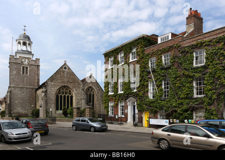 Église paroissiale de Saint Thomas et tous les Saints, Lymington, Hampshire, Angleterre, Royaume-Uni Banque D'Images