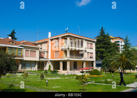 Ancienne résidence du dictateur Enver Hoxha dans Blloku district de Tirana Albanie Europe Banque D'Images