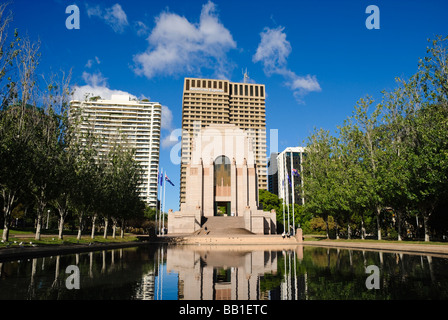 ANZAC Memorial et extérieure de la réflexion, de Hyde Park, Sydney, Australie. Banque D'Images