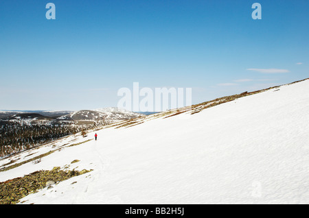 Sur Keskinenlaki skieur fjell, Ylläs, en Finlande Banque D'Images