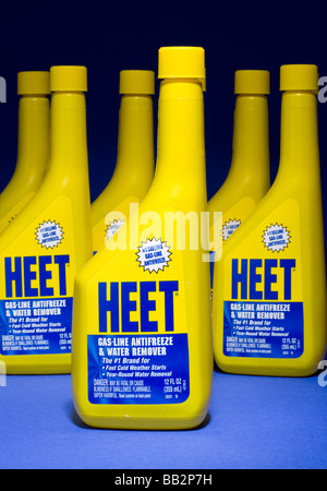 Studio shot of heet en ligne antifreez gaz et de l'eau suppression Banque D'Images