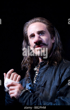 Joseph Fiennes comme Cyrano de Bergerac, Chichester Festival Theatre, Mai 2009 Banque D'Images