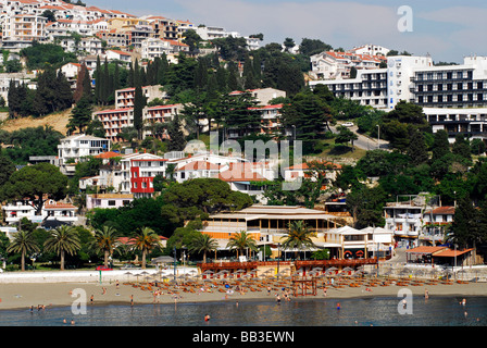 Le Monténégro, Ulcinj. Vue sur la station balnéaire de l'eau. Banque D'Images