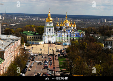 L'Ukraine, Kiev. Sommaire des balades avec Kiev Monastère Saint-michel-au-Dôme-dor Banque D'Images