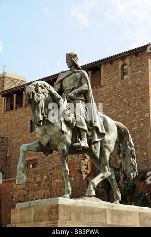 Statue du comte Ramon Berenguer IV de Barcelone, Espagne Banque D'Images