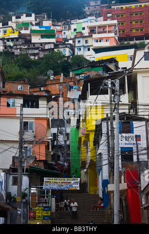 L'entrée de la Favela Dona Marta surveillé maintenant bidonville de Rio de Janeiro, Brésil. Banque D'Images