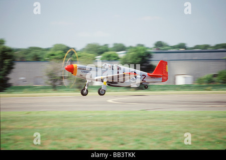 North American P-51C à queue rouge Tuskegee Airmen Champ Fleming Banque D'Images