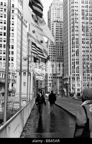 Scène de rue d'hiver au centre-ville de Chicago, IL. Banque D'Images