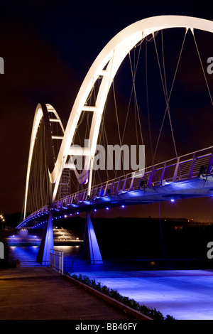 La soirée d'ouverture du pont Stockton l'infini sur la Rivière Tees Cleveland Angleterre Banque D'Images