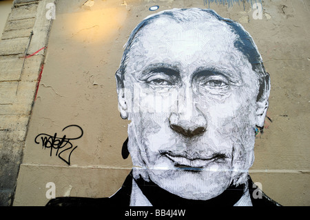 Un graffiti représentant leader russe Vladimir Poutine, sur les murs de Paris, France. Banque D'Images