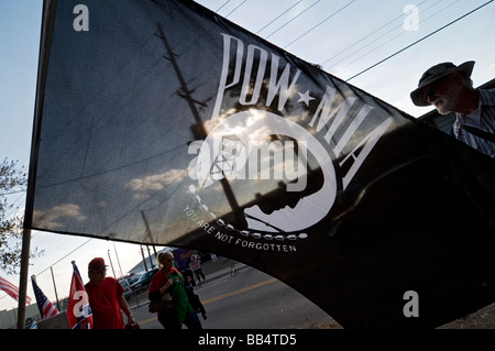 Florida Strawberry Festival Plant City en Floride POW MIA drapeau à anciens combattants handicapés stand collection Banque D'Images